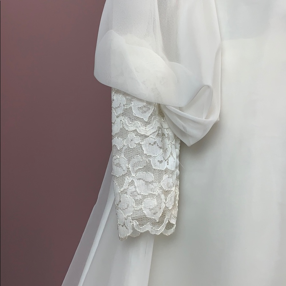 💐 Vintage Lace Union Made Wedding Gown 💐 - Picture 5 of 16